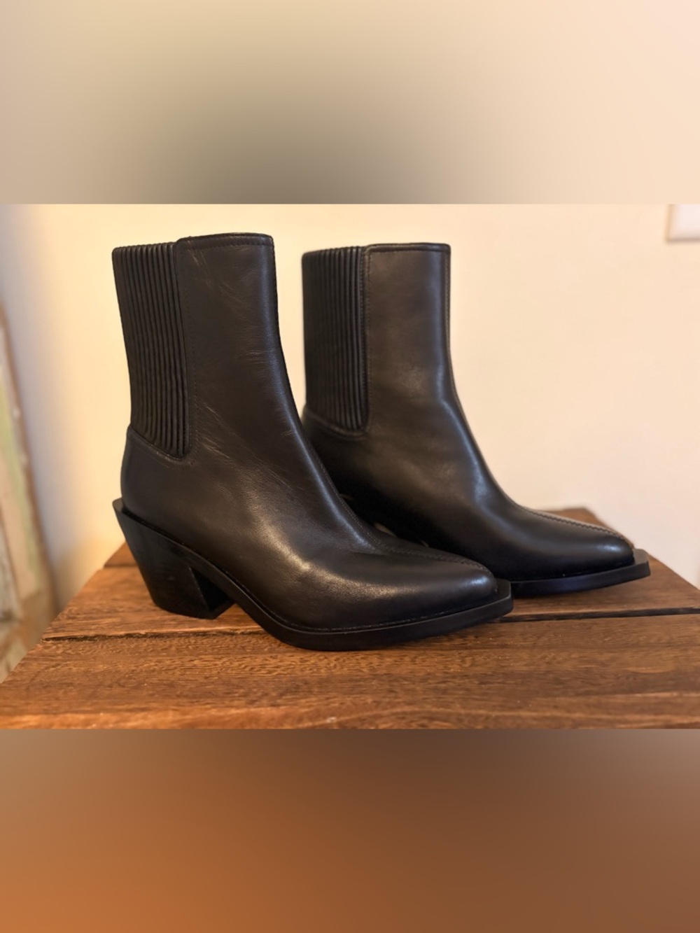 Prestyn Black Leather Western Stacked Heel Ankle Boots NWOT